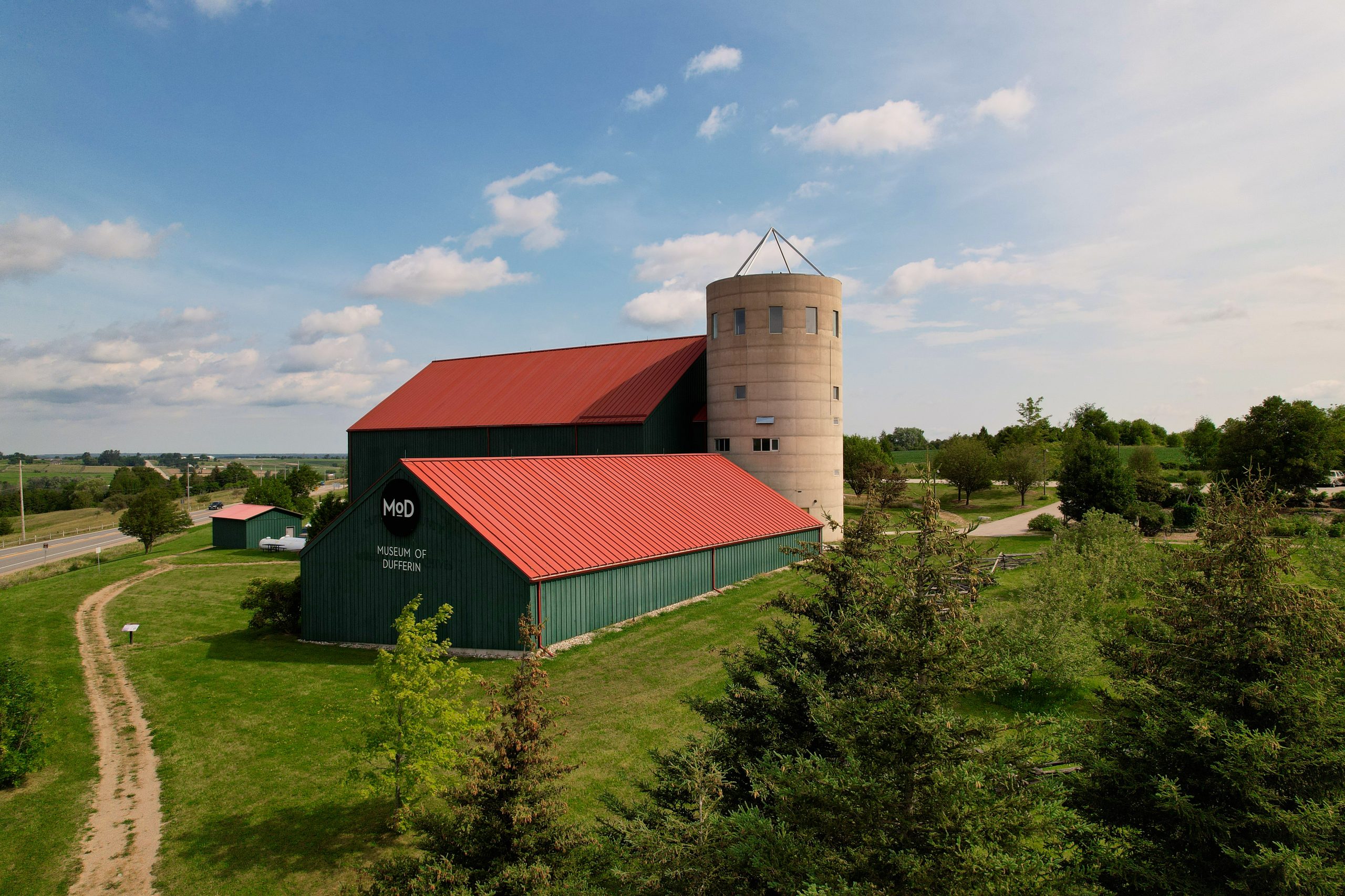 Big green and red barn also know as the Museum of Dufferin