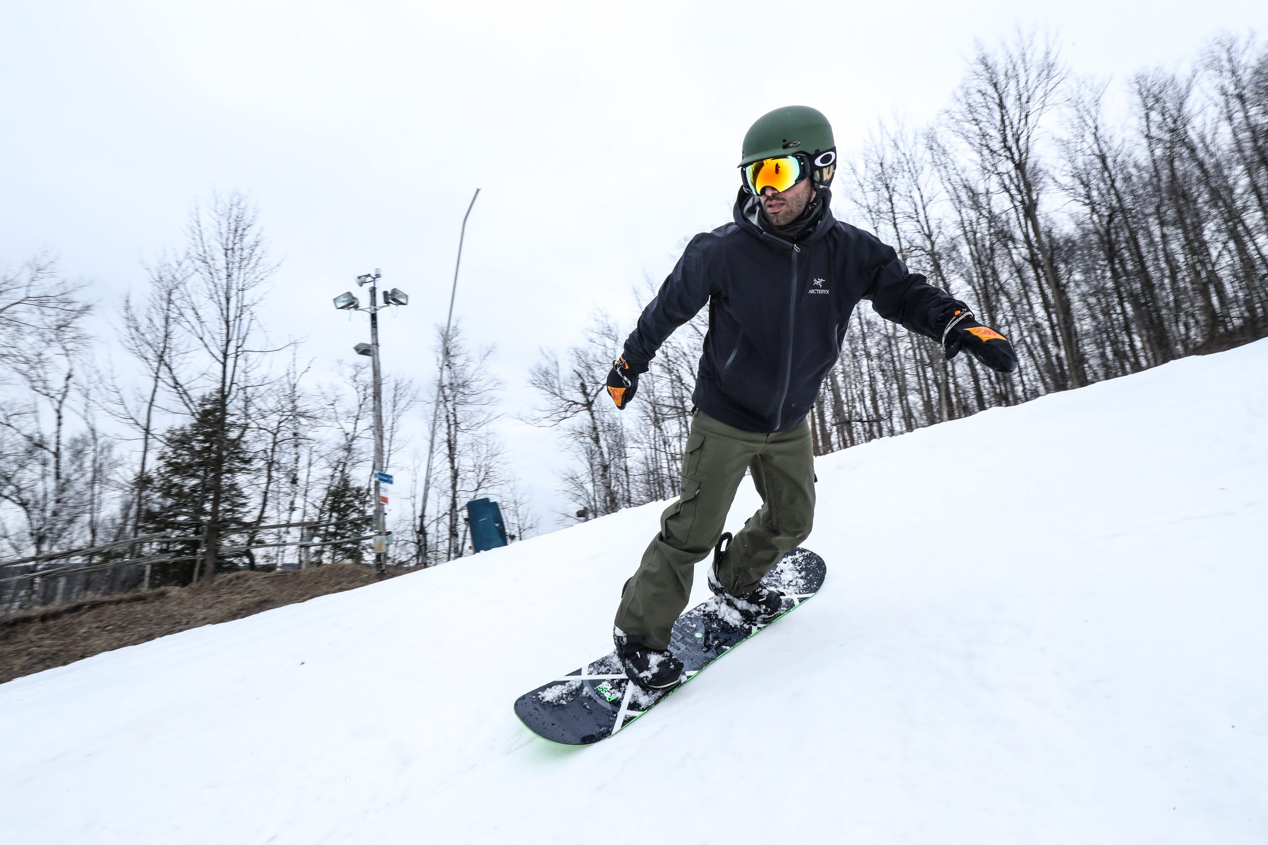 A snowboarder riding at the Hockley Valley Resort.