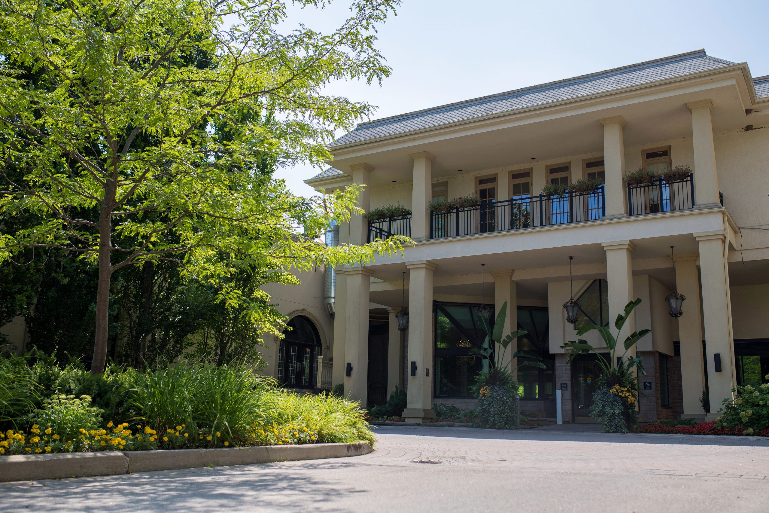 The front of the Hockley Valley Resort.